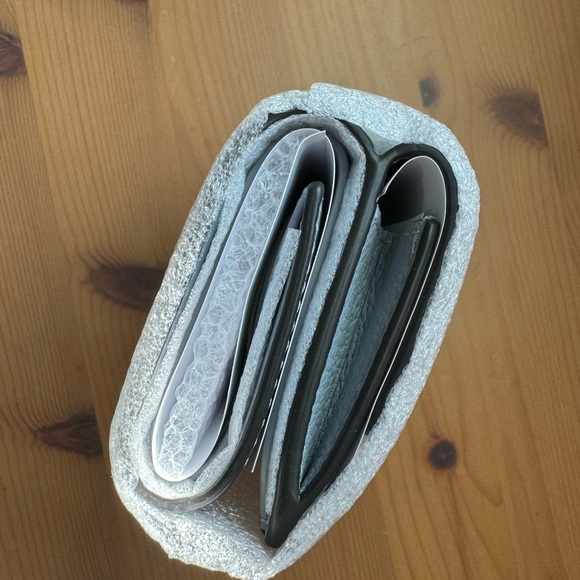 🥰 Coach Essential Mini Trifold Wallet - Picture 13 of 13